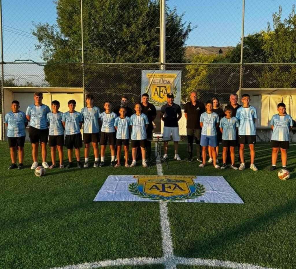 Ευχαριστήρια ανακοίνωση της Anaktorio Football Academy για την δωρεά απινιδωτή