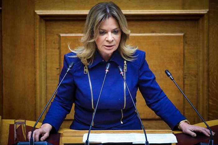 Χριστίνα Σταρακά: Στη Βουλή η αγωνία των ελαιοπαραγωγών για τα Προγράμματα ΟΕΦ