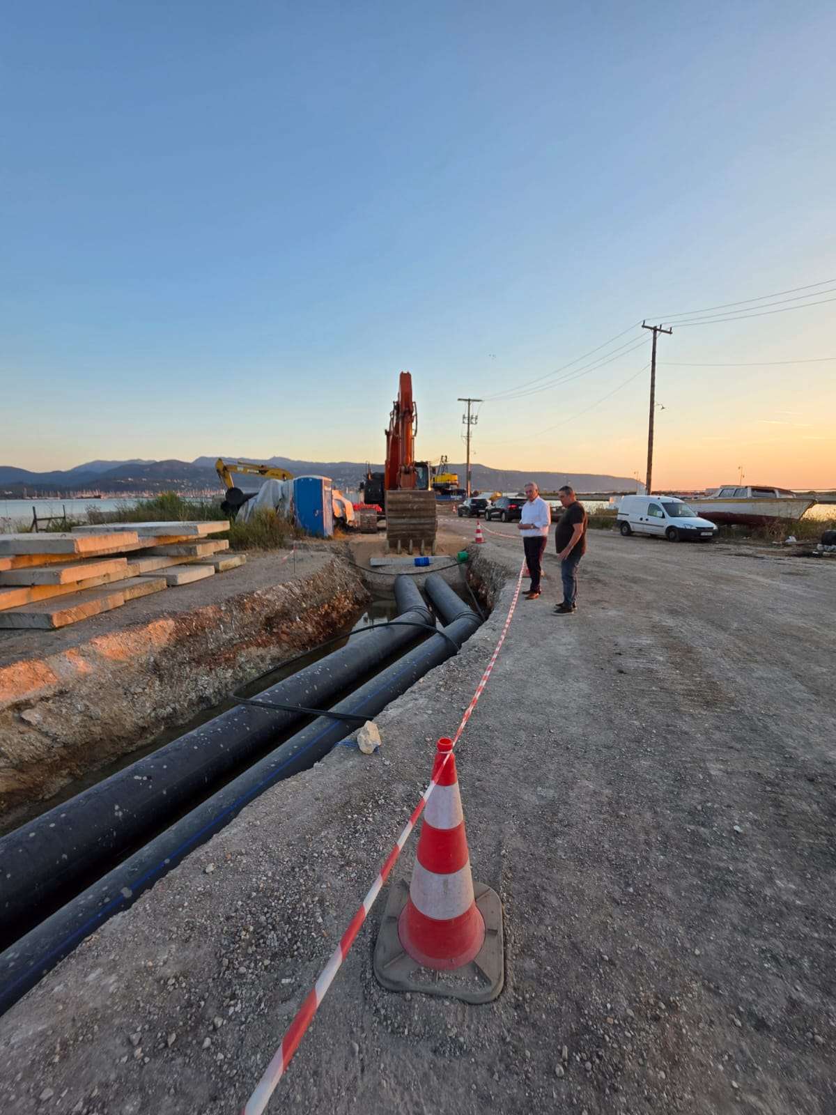 Θανάσης Καββαδάς: Παραδίδεται τις επόμενες ημέρες ο υποθαλάσσιος αγωγός μεταφοράς νερού.
<br>Το επόμενο μεγάλο στοίχημα είναι το εσωτερικό δίκτυο ύδρευσης της Λευκάδας