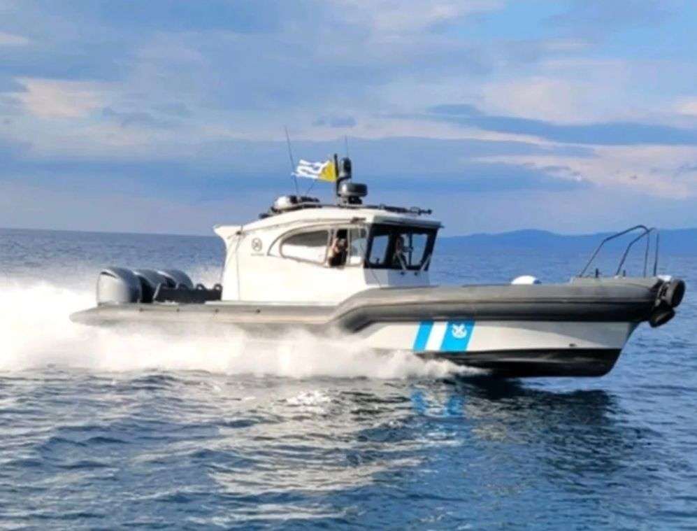 Πρέβεζα: Συλλήψεις δύο Τούρκων που επέβαιναν σε βρετανική θαλαμηγό