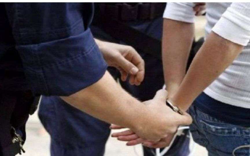 Συνελήφθησαν -3- ημεδαποί για κλοπή από κατάστημα στη Λευκάδα