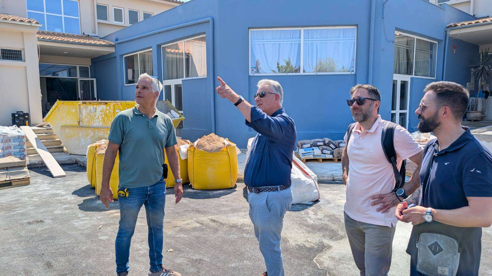 Θανάσης Καββαδάς: «Με το πρώτο κουδούνι δίνονται ανακαινισμένα το 1ο Δημοτικό, το 1ο Γυμνάσιο, το 1ο Λύκειο και το Κλειστό Γυμναστήριο του σχολικού συγκροτήματος – 7 σχολεία αναβαθμίστηκαν σε δύο χρόνια με 1,8 εκατ. ευρώ»