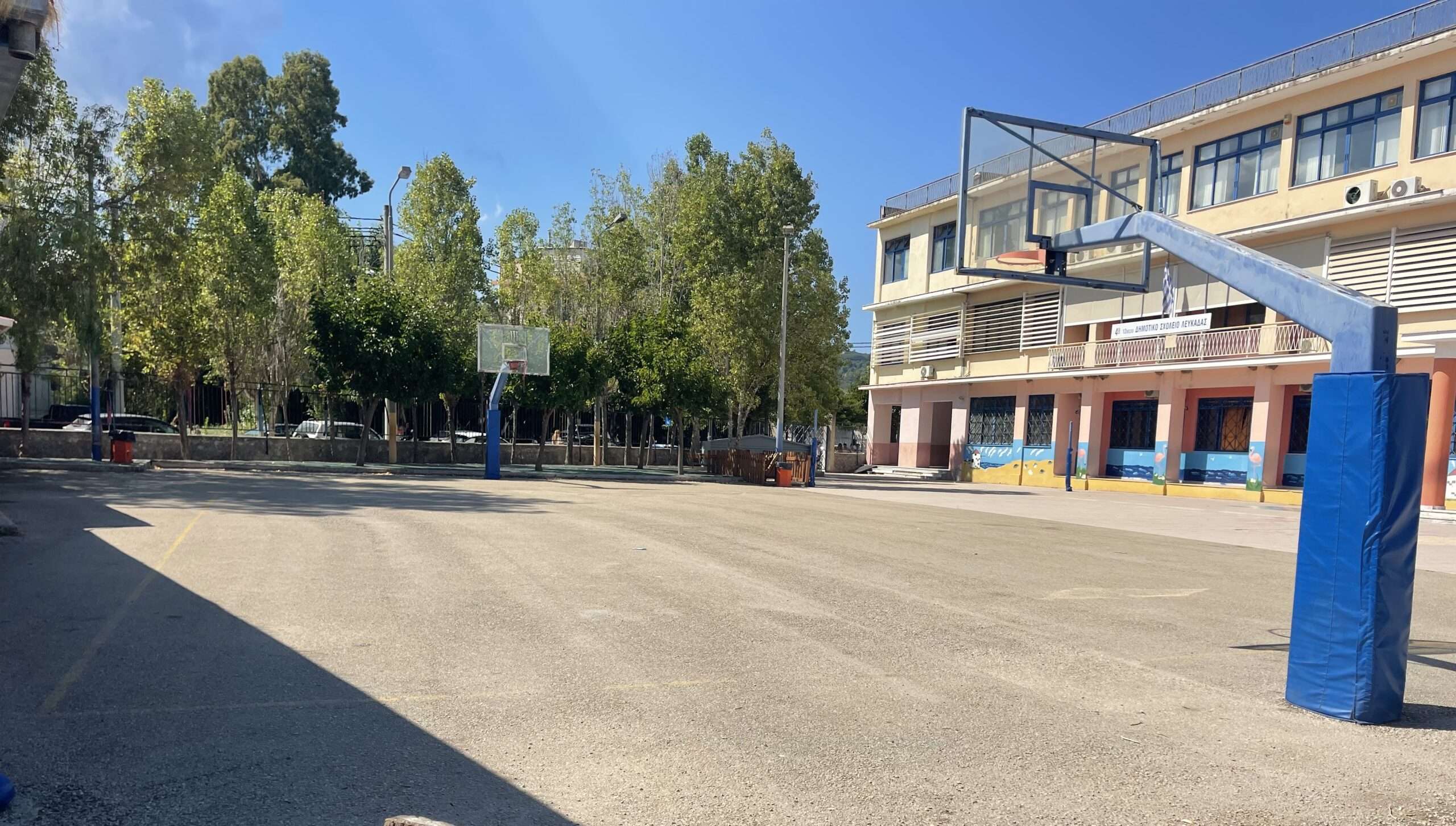 Θανάσης Καββαδάς: «Υπεγράφη η σύμβαση ύψους 73.196,58 ευρώ για την αναβάθμιση του αύλειου χώρου του 4ου Δημοτικού Σχολείου Λευκάδας»