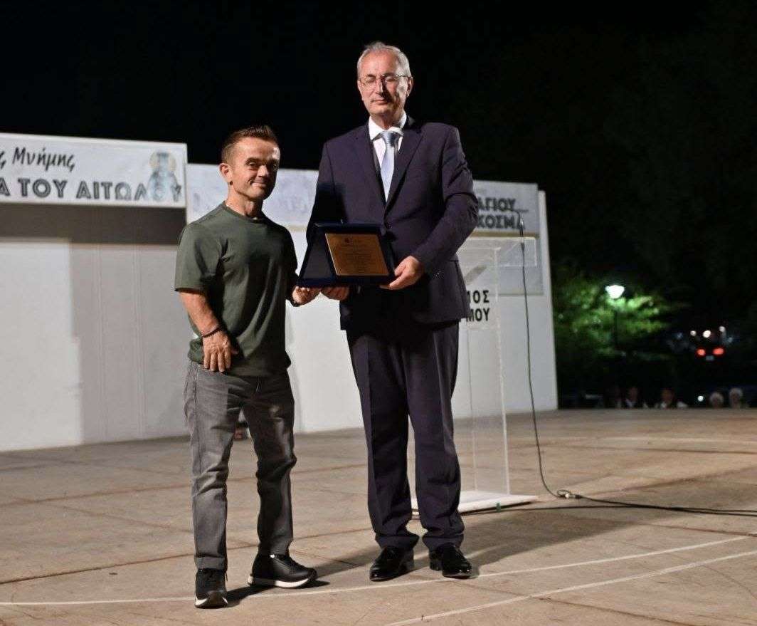 Ο Δήμος Θέρμου τίμησε τον Δημήτρη Μπακοχρήστο… Ο Δήμος Ακτίου Βόνιτσας πότε;